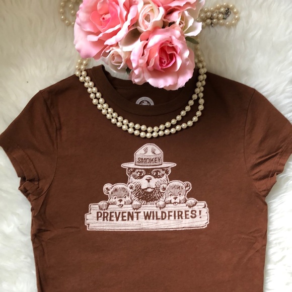 $5 WITH BUNDLE • Smokey The Bear Prevent Wildfires Short Sleeve T-shirt - Picture 14 of 15